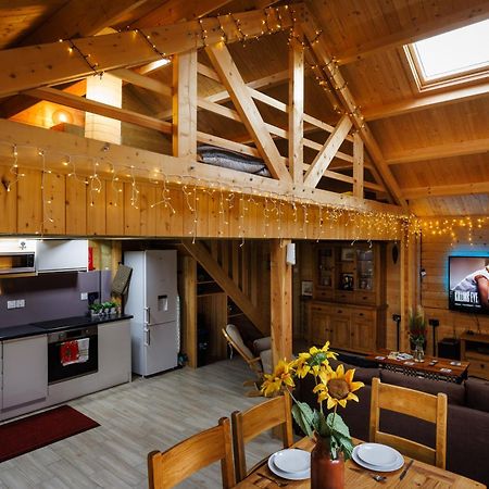 Spacious Cabin Evcharger And Free Parking Near Cambridge Dış mekan fotoğraf
