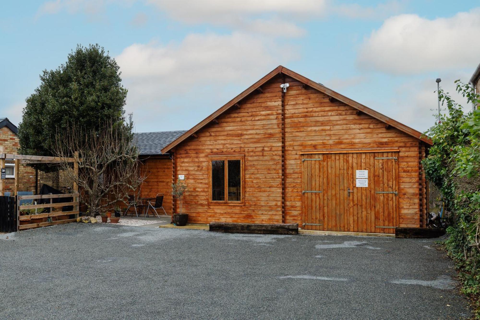 Spacious Cabin Evcharger And Free Parking Near Cambridge Dış mekan fotoğraf